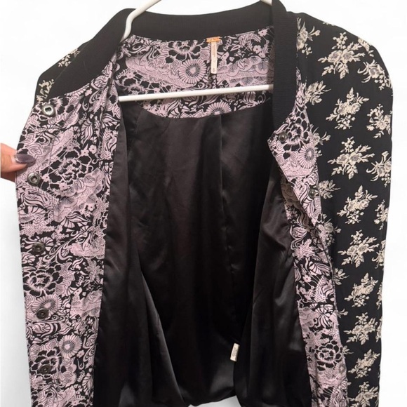 Free People Black and Purple Floral Jacket - sz small - Picture 5 of 5